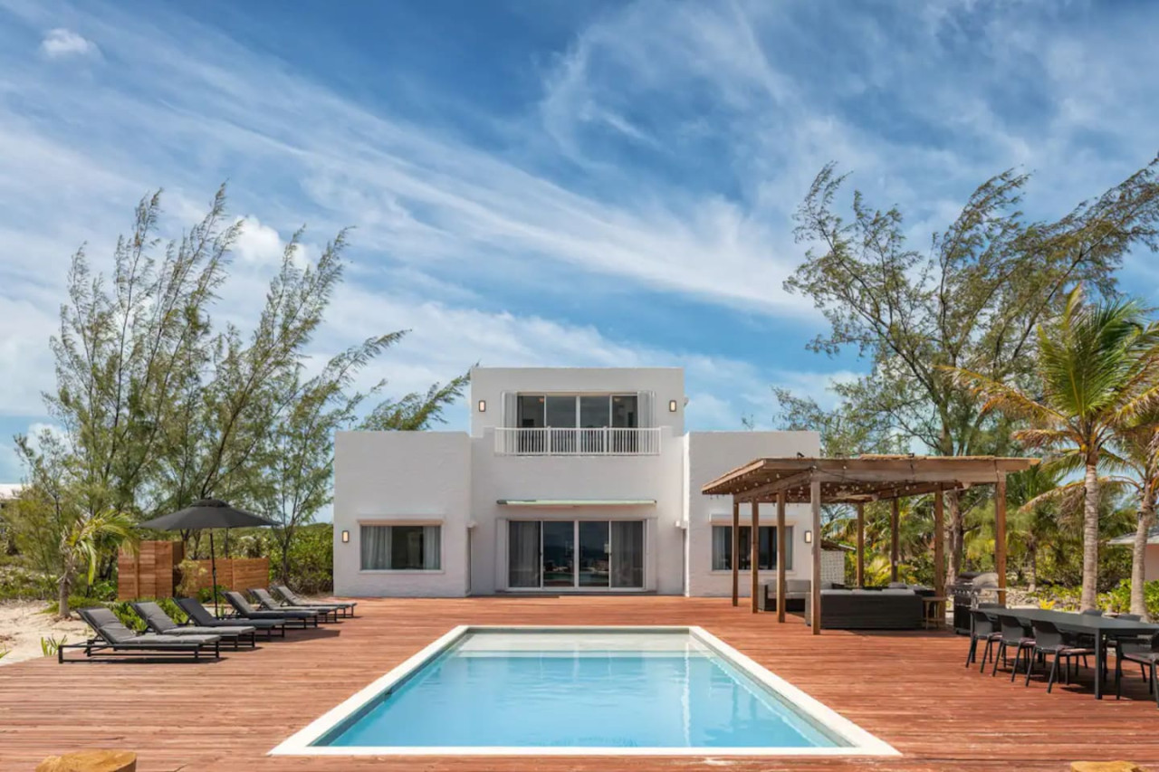 Padel Court, Chef, Pool & Boat Tours Villa